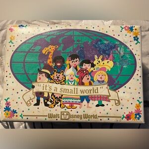 Vintage Walt Disney World 'It's a Small World' trinket box